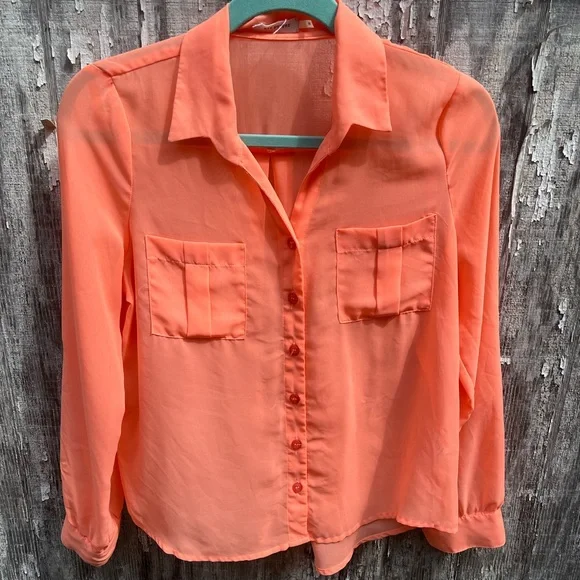Peach button down - Picture 1 of 2